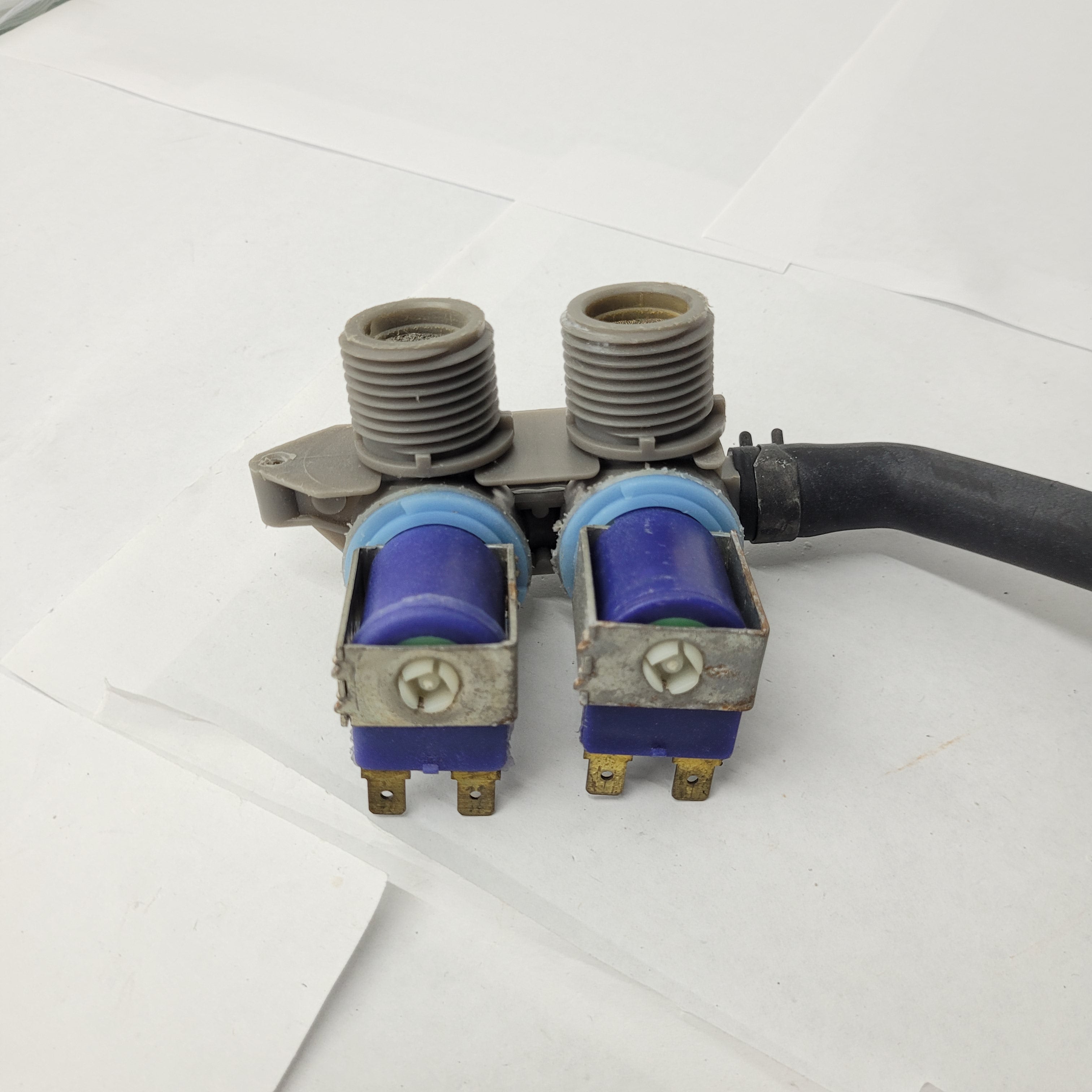 Frigidaire Washing Machine Water Inlet Valve 134211400 Frigidaire Washing Machine Water Inlet Valve 134211400